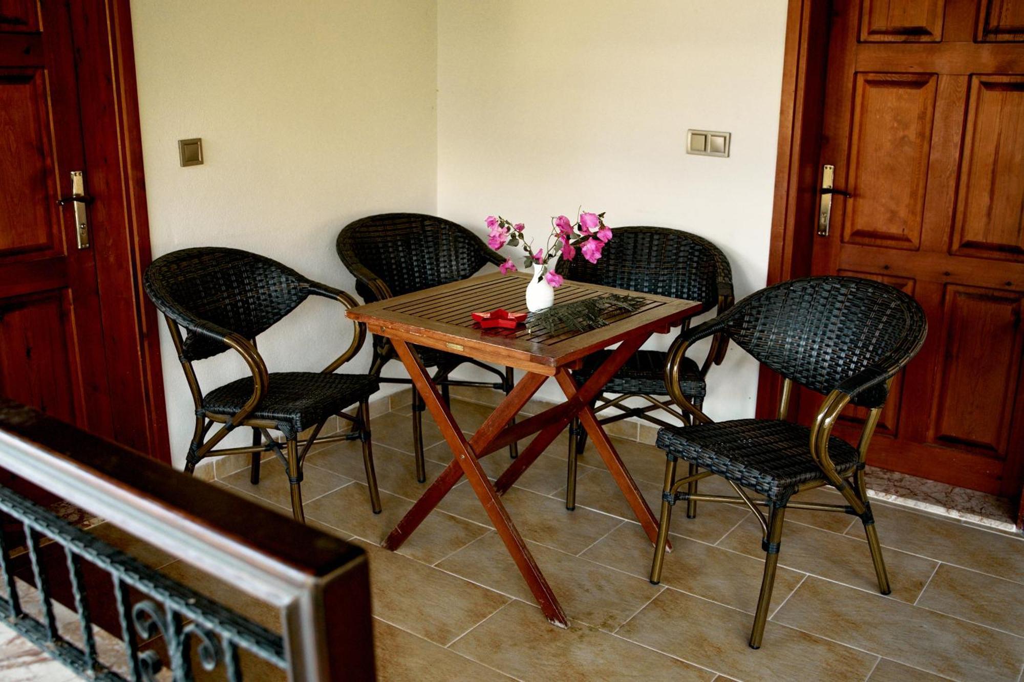 Aida Hotel Çıralı Quarto foto